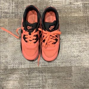 Kids nike nike air maxes